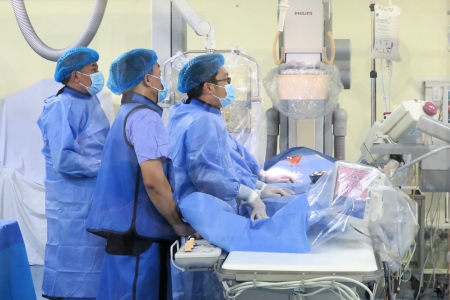 Bệnh viện Nhi Hải Phòng triển khai can thiệp tim mạch cho 3 bệnh nhi còn ống động mạch sau sinh