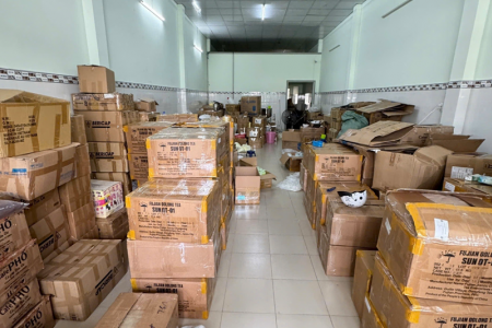 Triệt phá đường dây sản xuất, buôn bán mỹ phẩm giả quy mô lớn tại TP.HCM