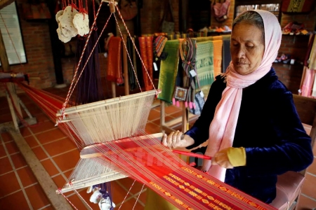 Làng nghề Hà Nội vươn tầm quốc tế: Giữ hồn truyền thống, mở rộng không gian sáng tạo