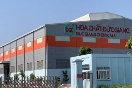 Hoá chất Đức Giang giải trình hai nguyên nhân khiến cổ phiếu bị bán tháo, nằm sàn nhiều phiên liên tiếp