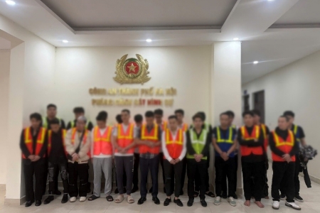 Khởi tố 26 bị can kinh doanh trái phép khí cười tại Sành Lounge