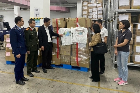 Ninh Bình: Tiêu hủy hàng chục nghìn áo phông in không đầy đủ bản đồ Việt Nam