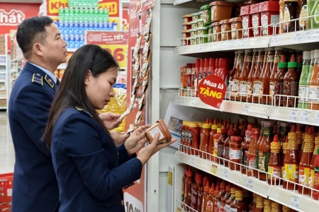 Lào Cai xử lý 220 vụ vi phạm trong cao điểm chống buôn lậu, gian lận thương mại dịp Tết 2026