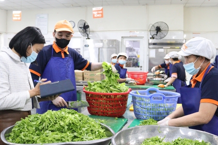 Bắc Ninh: Kiểm tra đột xuất các bếp ăn tập thể