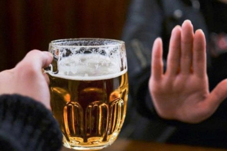 Siết kỷ luật công vụ: Chủ tịch UBND tỉnh Lào Cai yêu cầu chấp hành nghiêm các quy định cấm sử dụng rượu, bia