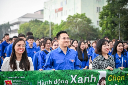 Hàng nghìn người hưởng ứng “Hành động Xanh - Chọn tương lai Xanh”