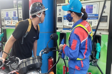 Người dùng xe cần lưu ý gì khi sử dụng xăng E10