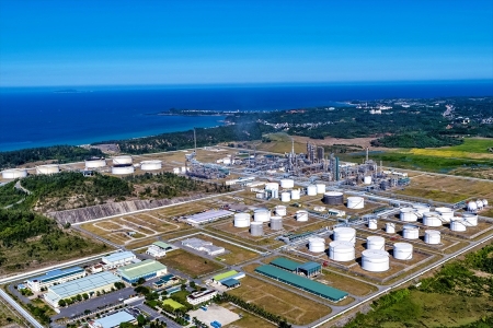 Từ nhà máy lọc dầu đầu tiên đến Trung tâm lọc hóa dầu và năng lượng quốc gia