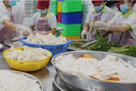 TP. HCM mở đợt cao điểm kiểm tra bếp ăn trường học