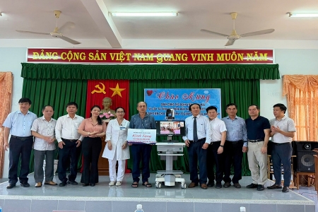 Tăng cường hỗ trợ y tế cho Phú Quý: Đẩy mạnh chuyển giao kỹ thuật, ứng dụng khám chữa bệnh từ xa