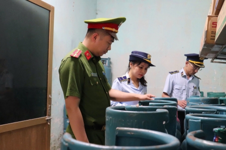 Lạng Sơn: Đồng loạt ra quân, xử phạt 14 cơ sở kinh doanh khí dầu mỏ hóa lỏng