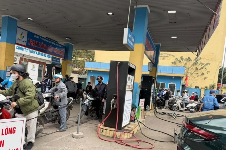 Giá vé vận tải đồng loạt hạ nhiệt sau đợt giảm sâu của giá xăng dầu