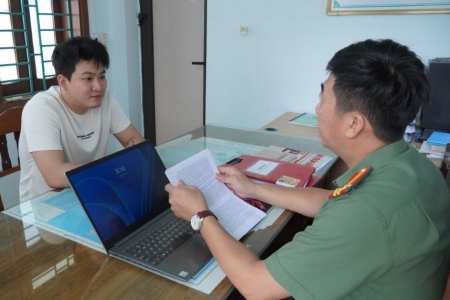 Triệt phá đường dây “hack” sim, kiểm soát tài khoản ngân hàng chiếm đoạt 23 tỷ đồng