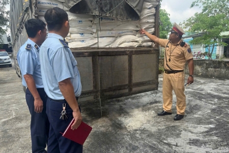 Đà Nẵng: Xử phạt 70 triệu đồng một cá nhân, tịch thu 6 tấn đường nhập lậu