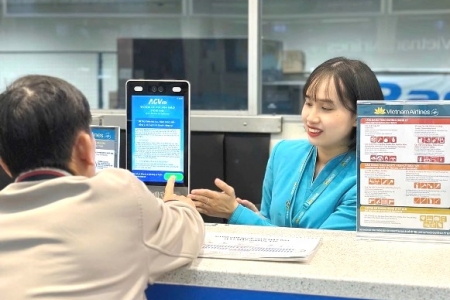 Giá vé máy bay dịp lễ 30/4 tăng cao, khách sạn Đà Nẵng đa phần kín phòng