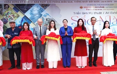 Lần đầu tiên trình làng 43 tác phẩm tại triển lãm “Sắc màu Đất Quảng”