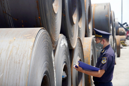 Cục Hải quan kiểm soát nguy cơ lẩn tránh phòng vệ thương mại đối với thép cán nóng