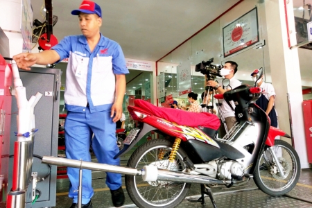 Lộ trình kiểm định khí thải xe máy tại Việt Nam và đề xuất miễn kiểm định cho xe mới