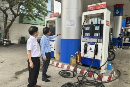 Xử phạt 3 doanh nghiệp đầu mối vi phạm quy định dự trữ xăng dầu