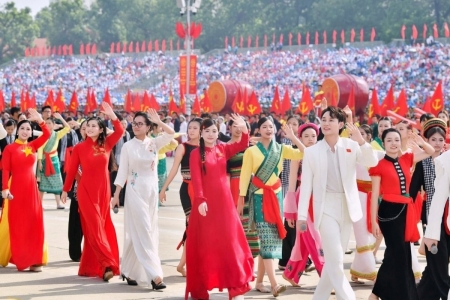 Đề xuất nghỉ lễ 24/11 hưởng nguyên lương và tháo gỡ điểm nghẽn phát triển văn hóa