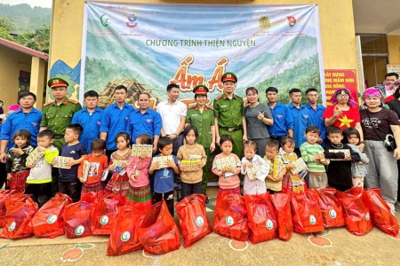 Lào Cai đẩy mạnh chăm sóc, bảo vệ trẻ em trong kỷ nguyên số