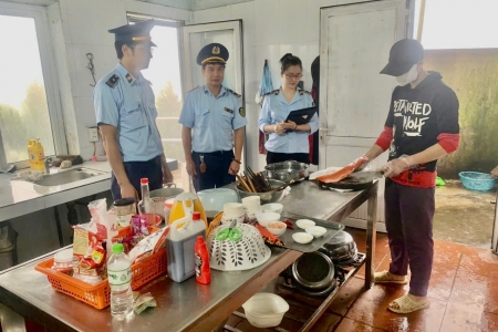 Lạng Sơn: Xử phạt cơ sở vi phạm an toàn thực phẩm dịp cận lễ