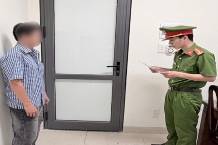 Cà Mau: Khởi tố chủ cơ sở giết mổ bán khống hàng chục hóa đơn trái phép