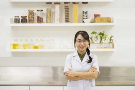 Từ người làm dược đến xây dựng thương hiệu: Cỏ Mềm chọn “làm thật”