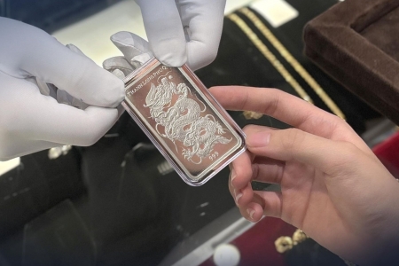 Giá bạc hôm nay 28/4: Sụt giảm