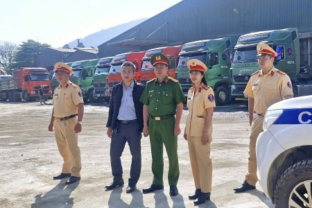 Lâm Đồng tăng cường kiểm soát xe tải, siết chặt an toàn giao thông