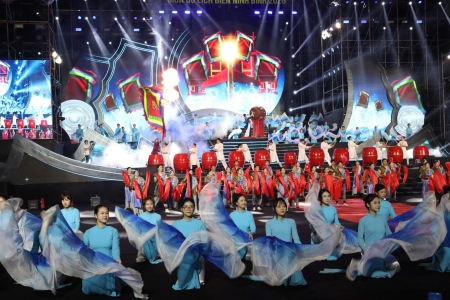 Khai mạc Mùa du lịch biển Ninh Bình 2026: Mở rộng không gian phát triển, kết nối “Non thiêng – Biển rộng”