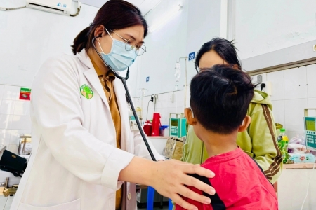 TP. HCM: Thêm nhiều học sinh Trường Đặng Thùy Trâm nhập viện nghi ngộ độc thực phẩm