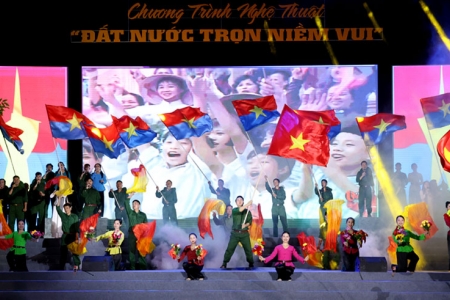 Bắc Ninh: Ấn tượng chương trình nghệ thuật "Đất nước trọn niềm vui"