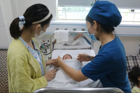 Tăng mức sinh 2% mỗi năm: Bộ Y tế đặt mục tiêu đưa Việt Nam trở lại ngưỡng thay thế