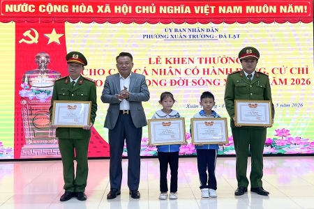 Phường Xuân Trường - Đà Lạt: Khen thưởng 4 cá nhân tiêu biểu với hành động đẹp trong đời sống