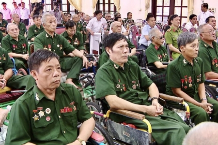 Bộ Nội vụ đề xuất tăng mức chuẩn trợ cấp ưu đãi người có công lên hơn 3 triệu đồng