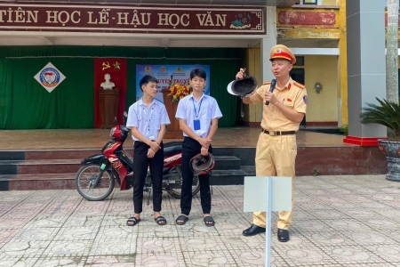 Thanh Hóa: Trang bị kỹ năng tham gia giao thông an toàn cho học sinh Trường THPT