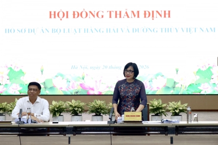 Đề xuất xây dựng Bộ luật Hàng hải và Đường thủy mới, mở rộng quản lý tàu tự hành và cảng xanh