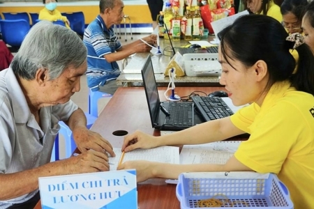 Hơn 3 triệu người được tăng lương hưu từ giữa năm với mức bù thêm tối đa hơn 11 triệu đồng