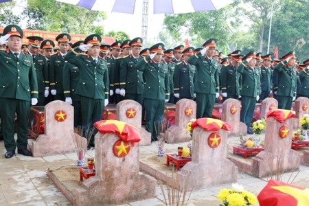 Nghệ An truy điệu, an táng 80 hài cốt liệt sĩ hy sinh trên đất Lào