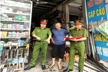 Ninh Bình: Sử dụng vũ khí thô sơ, dao có tính sát thương cao sẽ bị xử lý nghiêm theo quy định của pháp luật