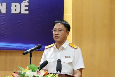 Bị tạm hoãn xuất cảnh vì nợ thuế, Cục Thuế nói gì?
