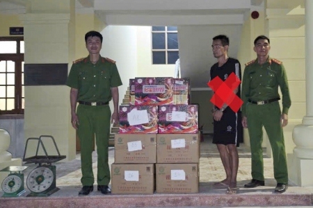 Hải Phòng: Bắt giữ và khởi tố đối tượng buôn bán, vận chuyển gần 2,5 tạ pháo nổ