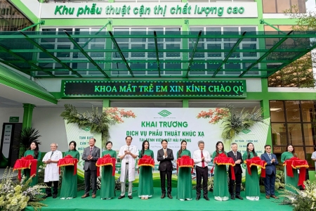 Bệnh viện Mắt Hải Phòng triển khai kỹ thuật phẫu thuật khúc xạ với hệ thống công nghệ hiện đại