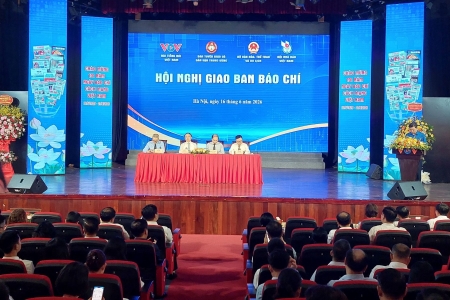 Báo chí tham gia kiến tạo chính sách, làm chủ mặt trận thông tin trên không gian mạng