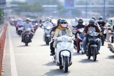 Thời tiết hôm nay 23/6: Bắc Bộ, Trung Bộ nắng nóng gay gắt, đề phòng dông lốc chiều tối