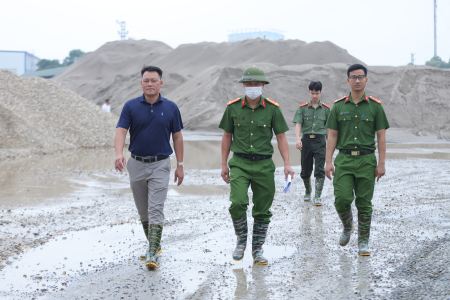 Bắc Ninh: Khởi tố, bắt tạm giam giám đốc doanh nghiệp đổ chất thải trái phép ra môi trường