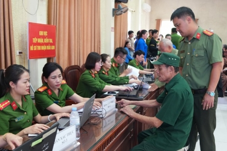 Nghệ An đẩy mạnh thu nhận mẫu ADN thân nhân liệt sĩ, góp phần xác định danh tính hài cốt còn thiếu thông tin