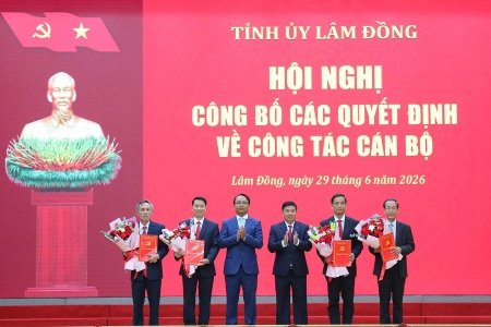 Lâm Đồng điều động, luân chuyển 10 cán bộ chủ chốt đáp ứng yêu cầu nhiệm vụ giai đoạn mới