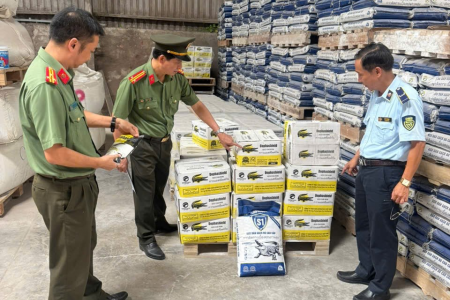 Ban Chỉ đạo 389 Bộ Công Thương: Buôn lậu, gian lận thương mại và hàng giả vẫn phức tạp